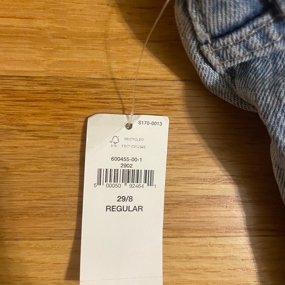 New with tags! Gap High rise straight leg jeans - Picture 7 of 9